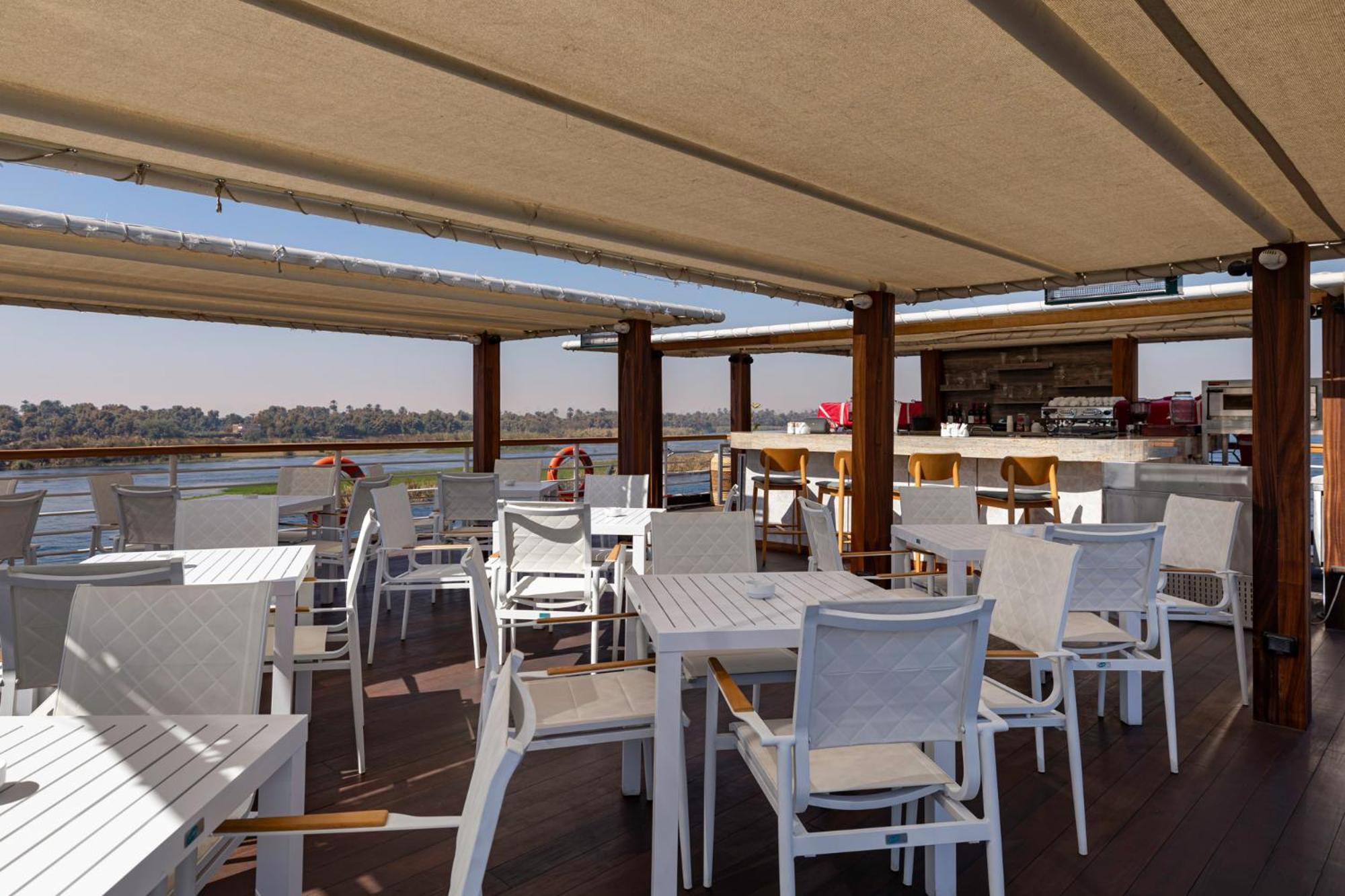 Tia Boutique Nile Cruise - Every Monday From Luxor For 04 & 07 Nights - Every Friday From Aswan For 03 & 07 Nights מראה חיצוני תמונה