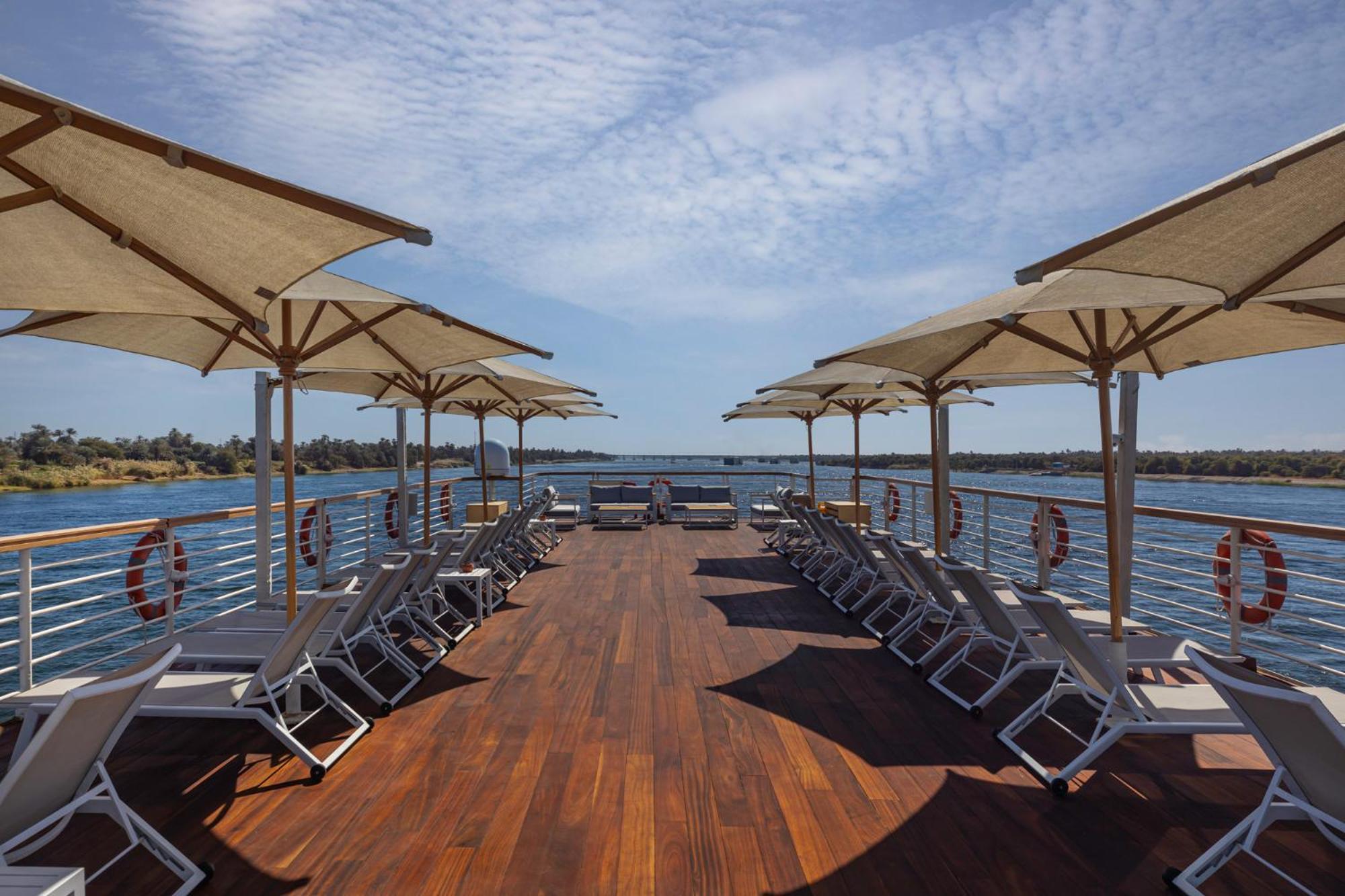 Tia Boutique Nile Cruise - Every Monday From Luxor For 04 & 07 Nights - Every Friday From Aswan For 03 & 07 Nights מראה חיצוני תמונה